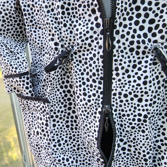 Chico’s Black White Dalmatian Print Cinch Waist Anorak 2 Way Zipper Rain… - Picture 3 of 14
